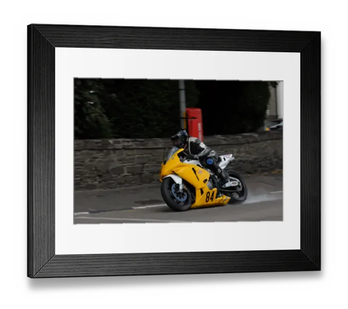 Framed Print : John Hildreth (Honda) 2009 Senior Manx Grand Prix Framed Print : John Hildreth (Honda) 2009 Senior Manx Grand Prix
