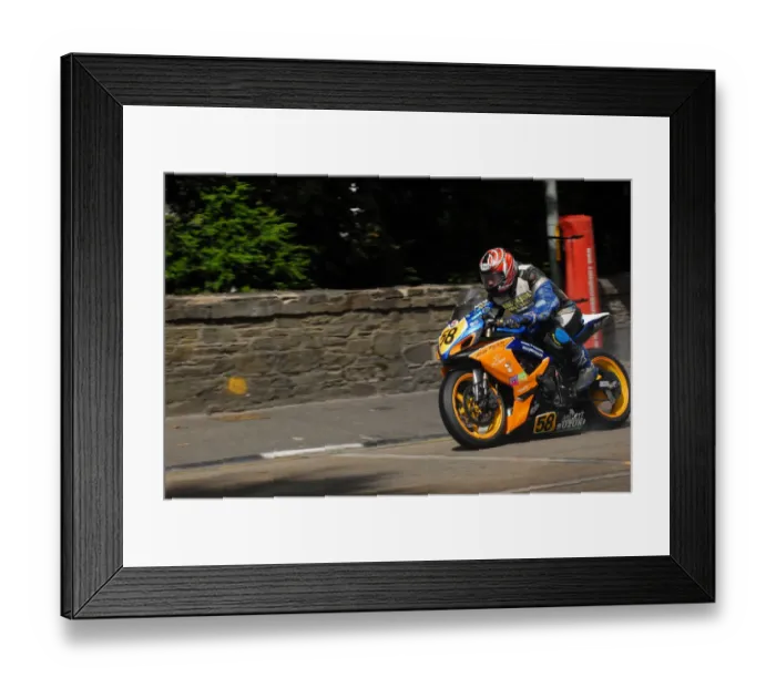 Framed Print : Andy McPherson (Honda) 2009 Senior Manx Grand Prix Framed Print : Andy McPherson (Honda) 2009 Senior Manx Grand Prix