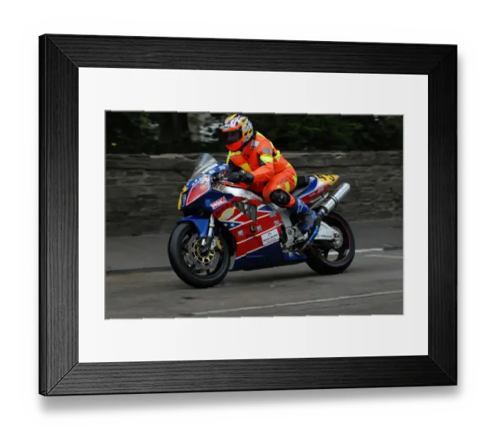 Framed Print : Tim Devln (Honda) 2009 Senior Manx Grand Prix Framed Print : Tim Devln (Honda) 2009 Senior Manx Grand Prix