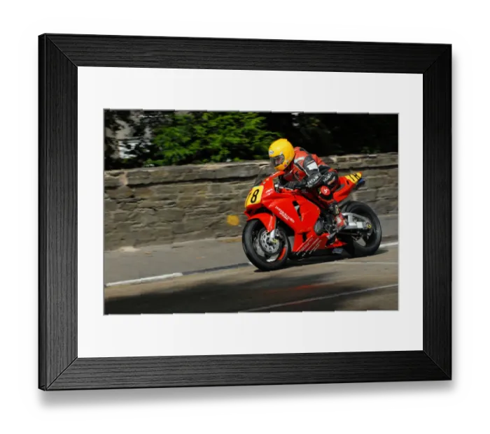 Framed Print : Dave Moffitt (Honda) 2009 Senior Manx Grand Prix Framed Print : Dave Moffitt (Honda) 2009 Senior Manx Grand Prix
