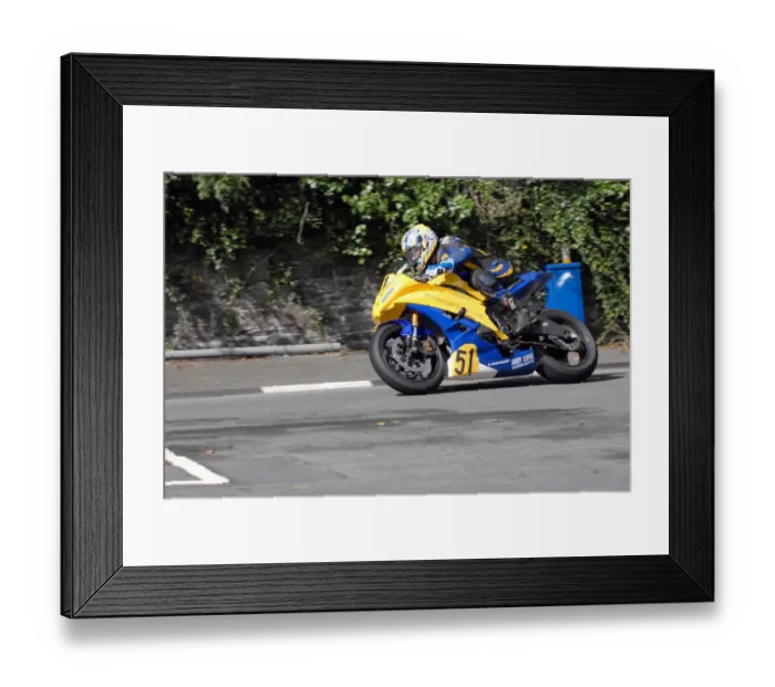 Framed Print : Grant Wagstaff (Yamaha) 2009 Senior Manx Grand Prix Framed Print : Grant Wagstaff (Yamaha) 2009 Senior Manx Grand Prix