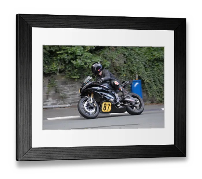 Framed Print : John Coleman (Yamaha) 2009 Senior Manx Grand Prix Framed Print : John Coleman (Yamaha) 2009 Senior Manx Grand Prix