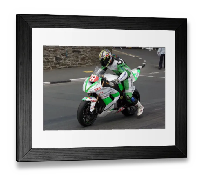 Framed Print : Marc Granie (MV) 2009 Superbike TT Framed Print : Marc Granie (MV) 2009 Superbike TT
