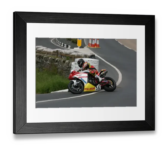 Framed Print : Ben Wylie (Yamaha) 2009 Superbike TT Framed Print : Ben Wylie (Yamaha) 2009 Superbike TT