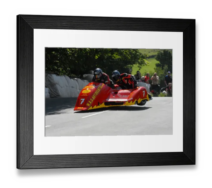 Framed Print : Philip Dongworth & Gary Partridge (Ireson Honda) 2009 Sidecar TT Framed Print : Philip Dongworth & Gary Partridge (Ireson Honda) 2009 Sidecar TT