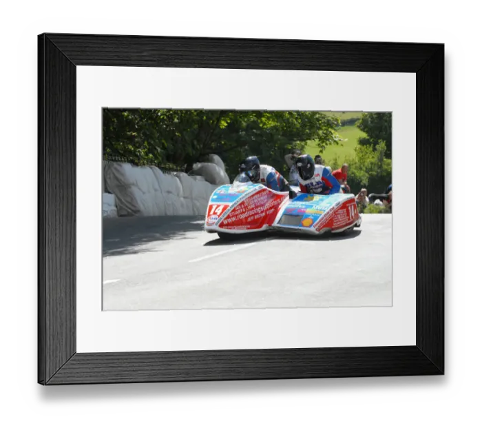Framed Print : Neil Watson (Honda) 2009 Southern 100 Framed Print : Neil Watson (Honda) 2009 Southern 100