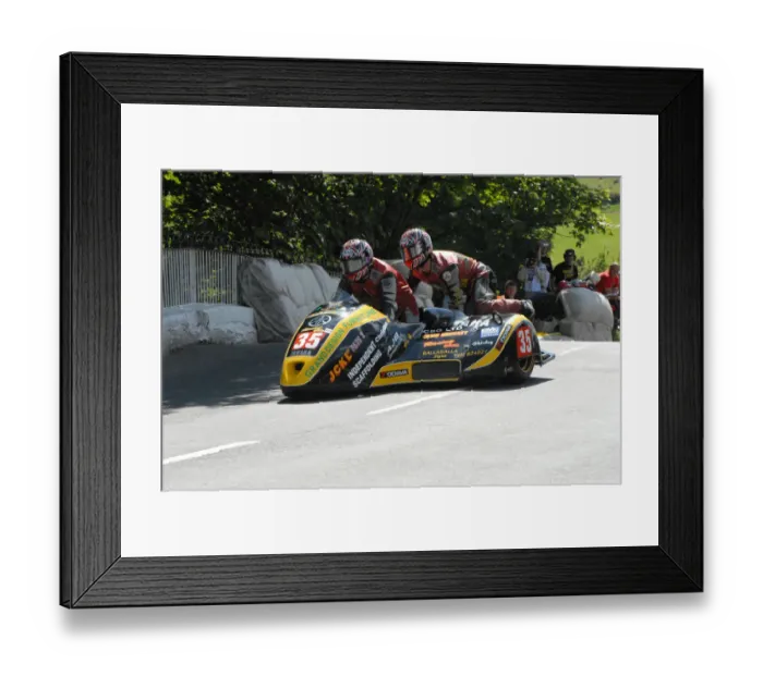 Framed Print : Alan Langton & Mike Aylott (Baker Yamaha) 2009 Sidecar TT Framed Print : Alan Langton & Mike Aylott (Baker Yamaha) 2009 Sidecar TT