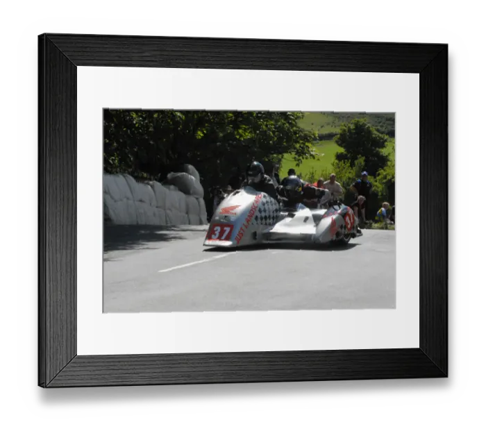 Framed Print : David Kimberley & Paul Lowther (Ireson Honda) 2009 Sidecar TT Framed Print : David Kimberley & Paul Lowther (Ireson Honda) 2009 Sidecar TT