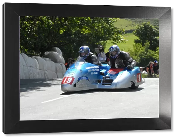 Neil Kelly & Jason O Connor (Ireson Honda) 2009 Sidecar TT