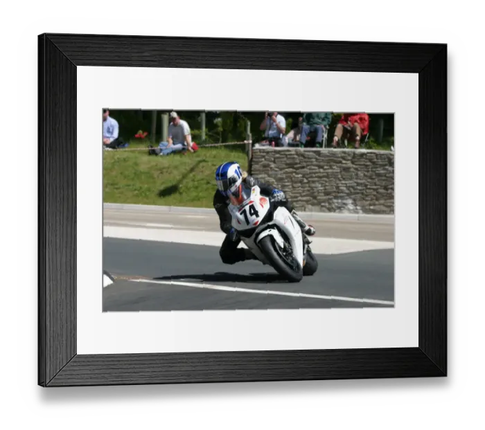 Framed Print : Jenny Tinmouth (Honda) 2009 Superbike TT