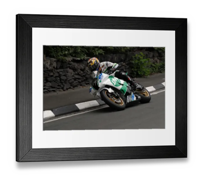 Framed Print : Jimmy Moore (Yamaha) 2009 Supersport TT Framed Print : Jimmy Moore (Yamaha) 2009 Supersport TT