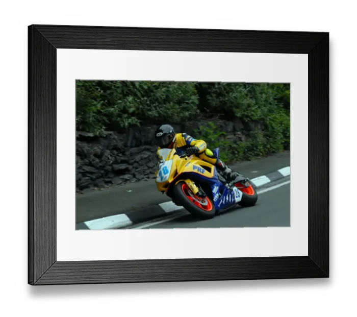 Framed Print : Ian Mackman (Suzuki) 2009 Supersport TT Framed Print : Ian Mackman (Suzuki) 2009 Supersport TT
