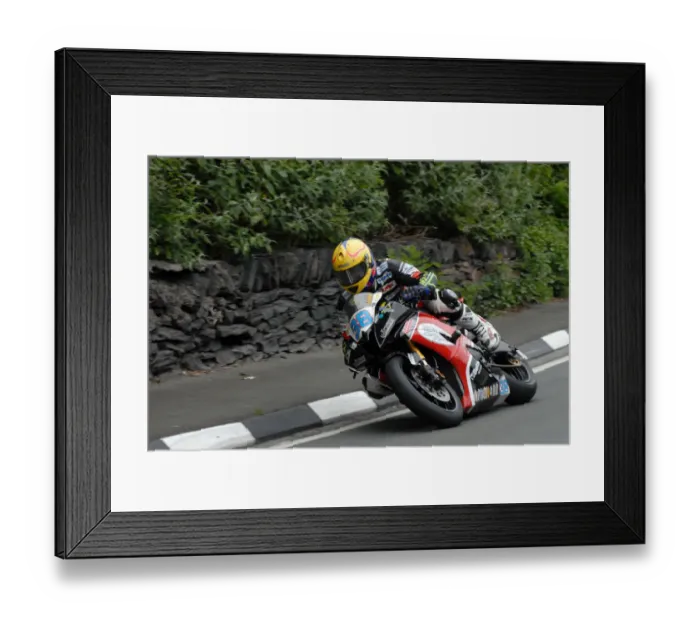 Framed Print : John Burrows (Yamaha) 2009 Supersport TT Framed Print : John Burrows (Yamaha) 2009 Supersport TT