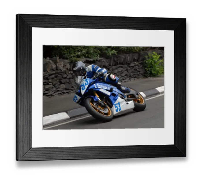 Framed Print : Victor Gilmore (Yamaha) 2009 Supersport TT Framed Print : Victor Gilmore (Yamaha) 2009 Supersport TT