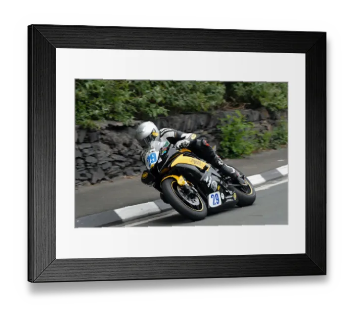 Framed Print : James McBride (Yamaha) 2009 Supersport TT Framed Print : James McBride (Yamaha) 2009 Supersport TT