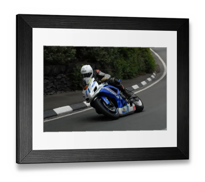 Framed Print : Steve McDonald (Suzuki) 2009 Supersport TT Framed Print : Steve McDonald (Suzuki) 2009 Supersport TT