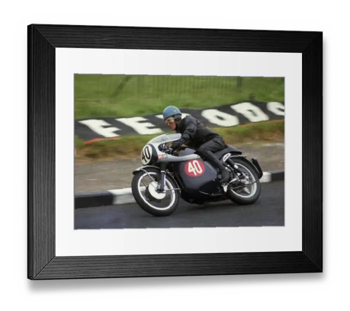 Framed Print : Neil Kelly (Velocette) 1968 Production TT Framed Print : Neil Kelly (Velocette) 1968 Production TT