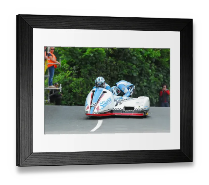 Framed Print : John Holden & Lee Cain (Honda LCR) 2018 Sidecar TT Framed Print : John Holden & Lee Cain (Honda LCR) 2018 Sidecar TT
