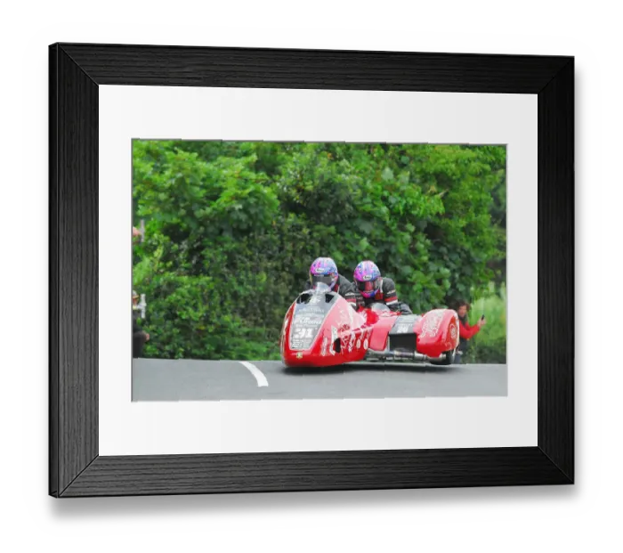 Framed Print : Craig Melvin & Stuart Christian (Suzuki GSX-R) 2018 Sidecar TT Framed Print : Craig Melvin & Stuart Christian (Suzuki GSX-R) 2018 Sidecar TT