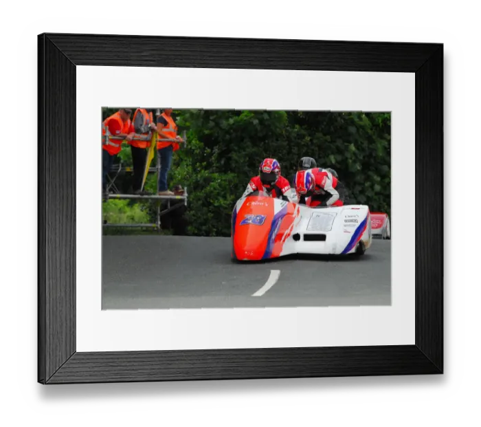Framed Print : Darryl Rayner & Wendy Campbell (Shelbourne Honda) 2018 Sidecar TT Framed Print : Darryl Rayner & Wendy Campbell (Shelbourne Honda) 2018 Sidecar TT
