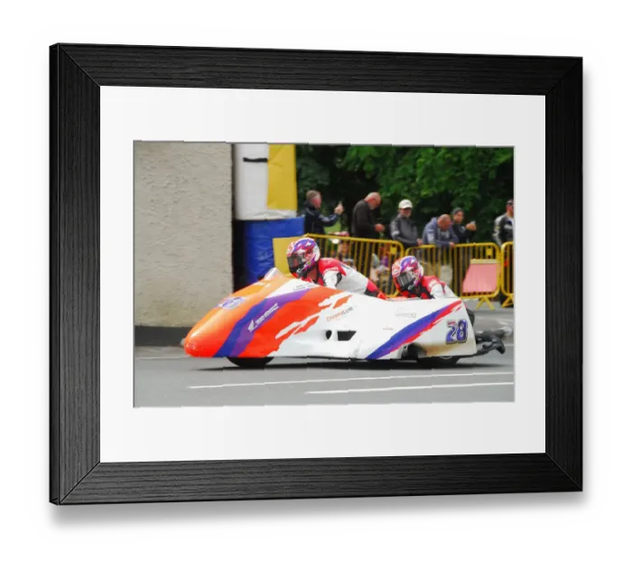 Framed Print : Darryl Rayner & Wendy Campbell (Shelbourne Honda) 2018 Sidecar TT Framed Print : Darryl Rayner & Wendy Campbell (Shelbourne Honda) 2018 Sidecar TT