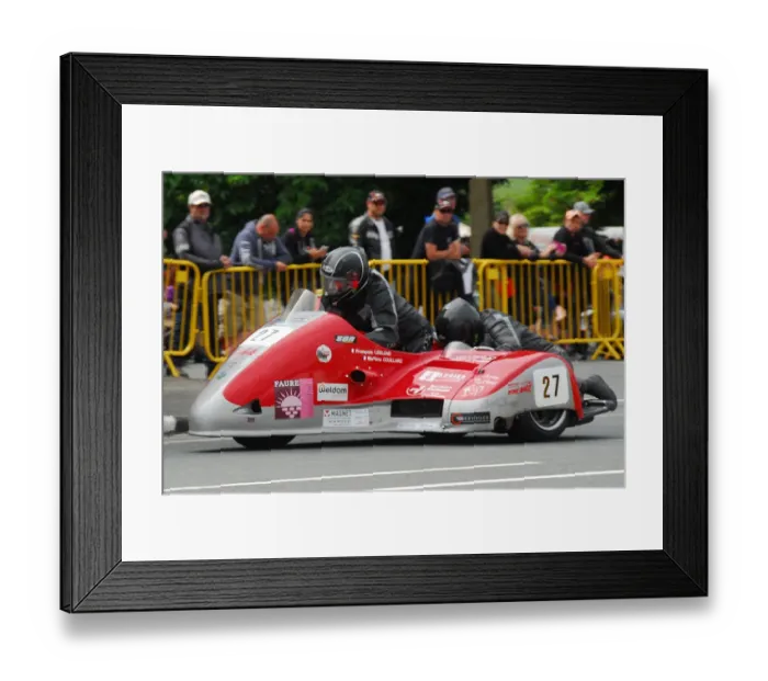 Framed Print : Francois Leblond & Marlene Couillard (SGR Suzuki) 2018 Sidecar TT Framed Print : Francois Leblond & Marlene Couillard (SGR Suzuki) 2018 Sidecar TT
