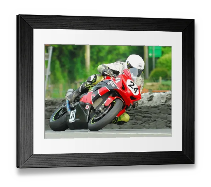 Framed Print : Shaun Anderson (ARD Suzuki) 2018 Superbike TT Framed Print : Shaun Anderson (ARD Suzuki) 2018 Superbike TT