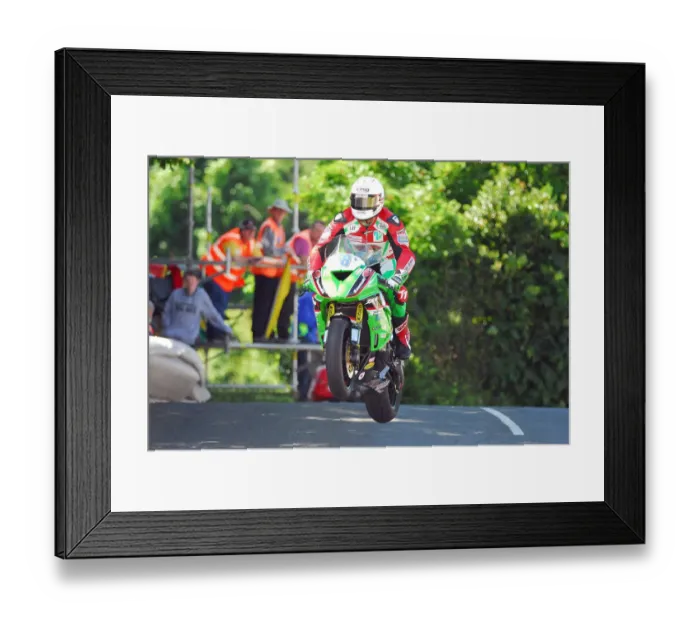 Framed Print : Matthew Rees (Kawasaki) 2018 Supersport TT Framed Print : Matthew Rees (Kawasaki) 2018 Supersport TT