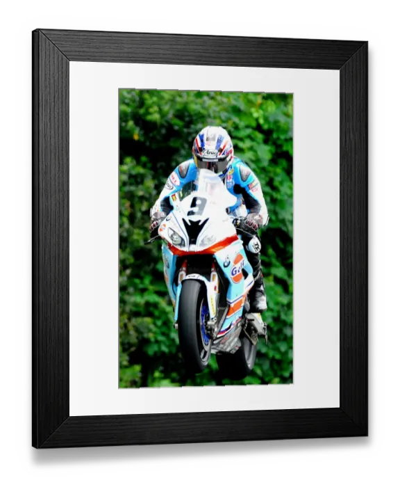 Framed Print : David Johnson (BMW) 2018 Senior TT Framed Print : David Johnson (BMW) 2018 Senior TT