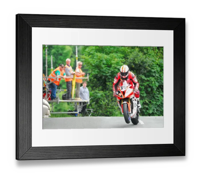 Framed Print : Kamil Holan (BMW) 2018 Senior TT Framed Print : Kamil Holan (BMW) 2018 Senior TT