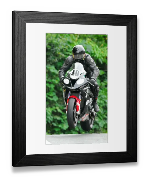 Framed Print : Mark Parrett (BMW) 2018 Senior TT Framed Print : Mark Parrett (BMW) 2018 Senior TT