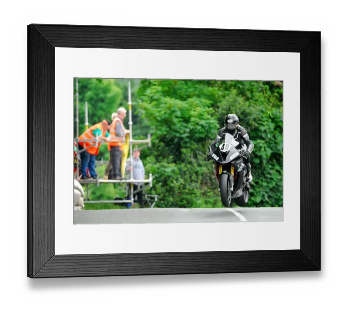 Framed Print : Darren Cooper (BMW) 2018 SuperbikeTT Framed Print : Darren Cooper (BMW) 2018 SuperbikeTT