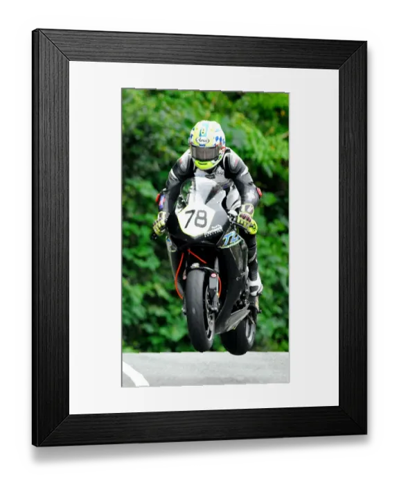 Framed Print : Adam Lyon (Honda) 2018 SuperbikeTT Framed Print : Adam Lyon (Honda) 2018 SuperbikeTT