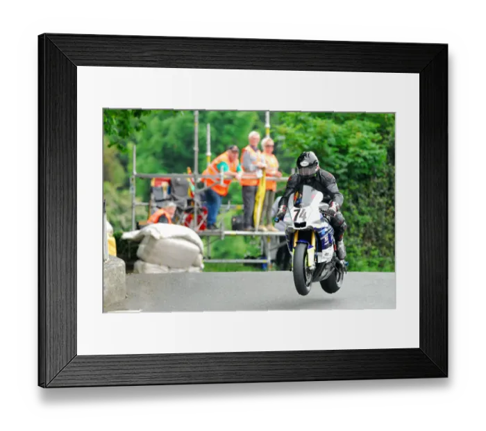 Framed Print : George Spence (Yamaha) 2018 Senior TT Framed Print : George Spence (Yamaha) 2018 Senior TT
