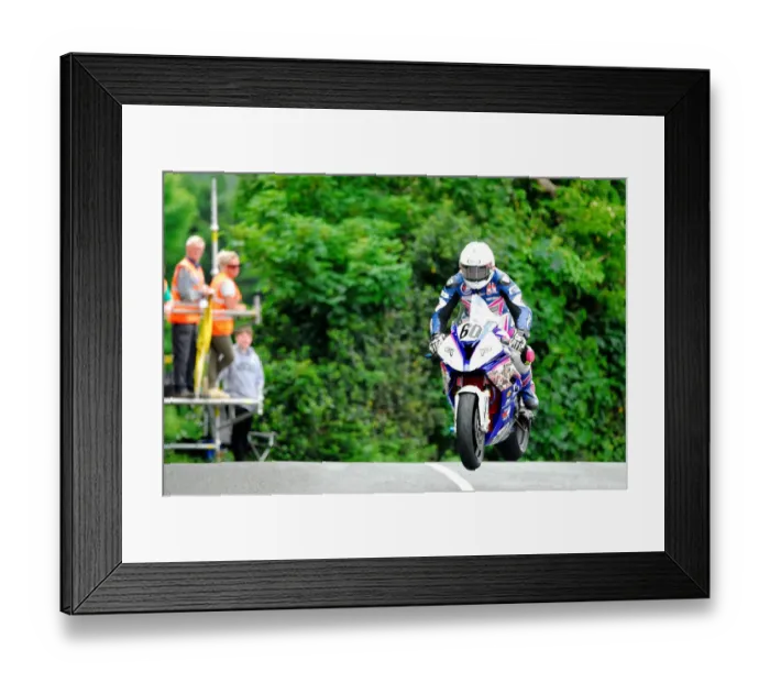 Framed Print : Charles Rhys Hardisty (BMW) 2018 Senior TT Framed Print : Charles Rhys Hardisty (BMW) 2018 Senior TT
