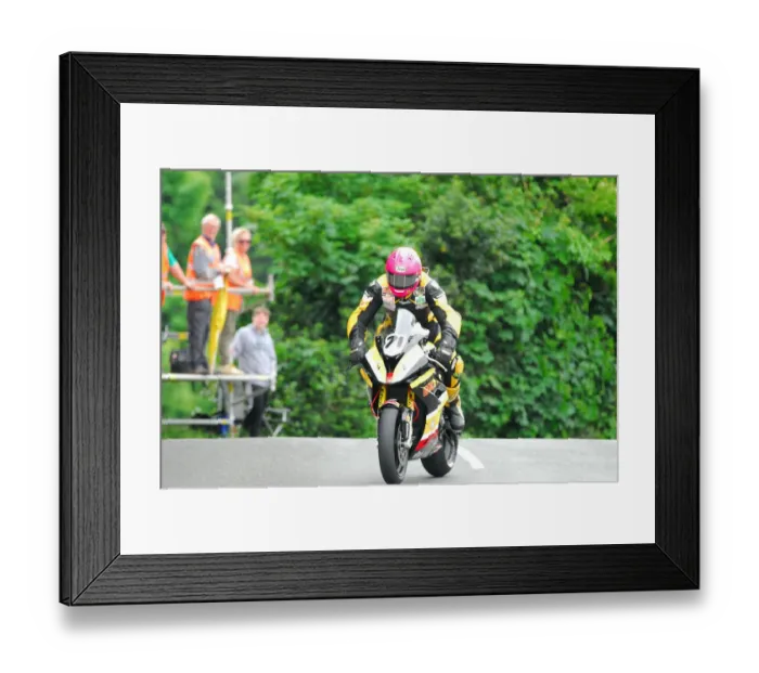 Framed Print : Davy Morgan (BMW) 2018 Senior TT