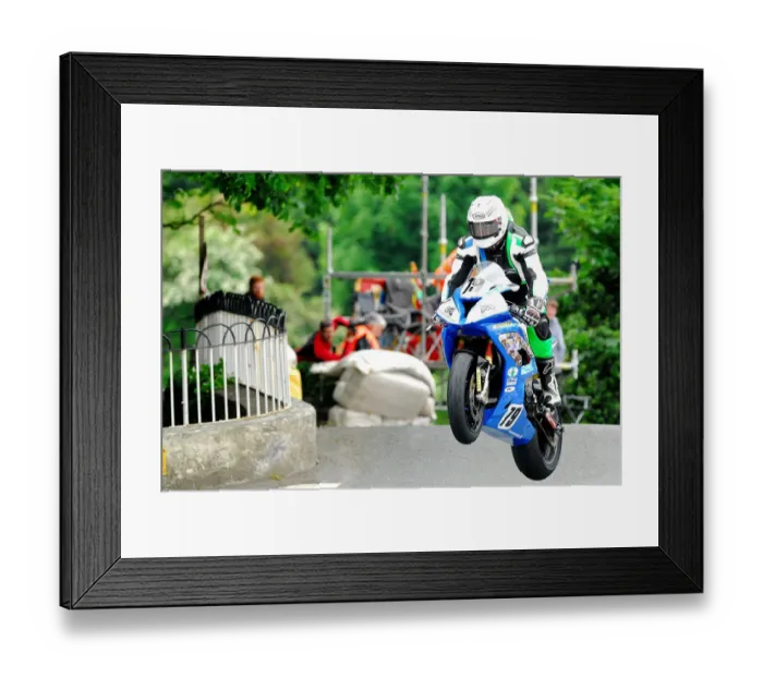 Framed Print : David Jackson (BMW) 2018 SuperbikeTT Framed Print : David Jackson (BMW) 2018 SuperbikeTT