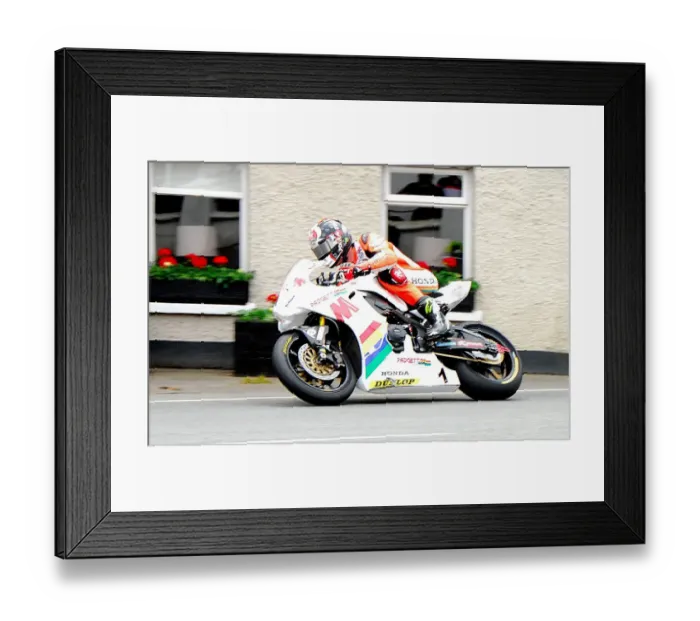 Framed Print : Conor Cummins (Padgetts Honda) 2018 SuperbikeTT