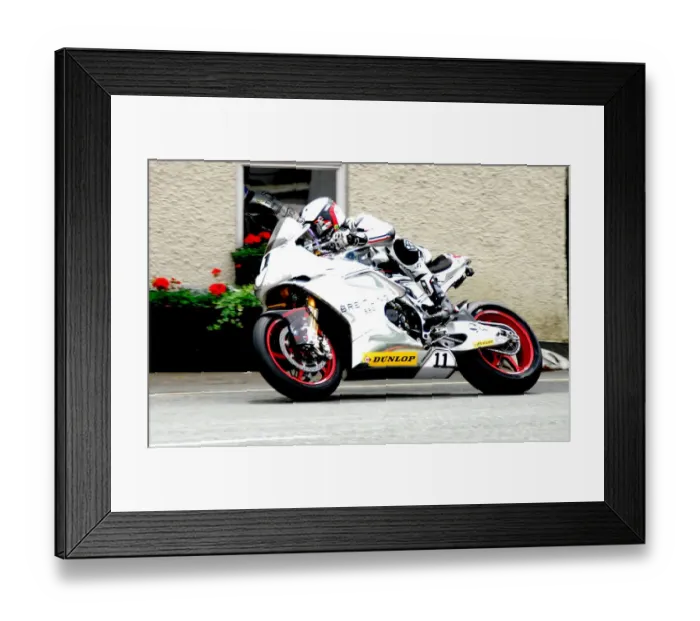 Framed Print : Josh Brookes (Norton) 2018 SuperbikeTT Framed Print : Josh Brookes (Norton) 2018 SuperbikeTT