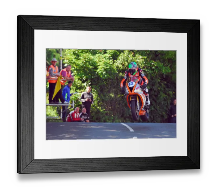 Framed Print : Martin Jessopp (Triumph) 2018 Supersport TT