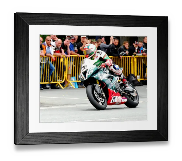 Framed Print : Daley Mathison (Stobart BMW) 2018 Superbike TT Framed Print : Daley Mathison (Stobart BMW) 2018 Superbike TT