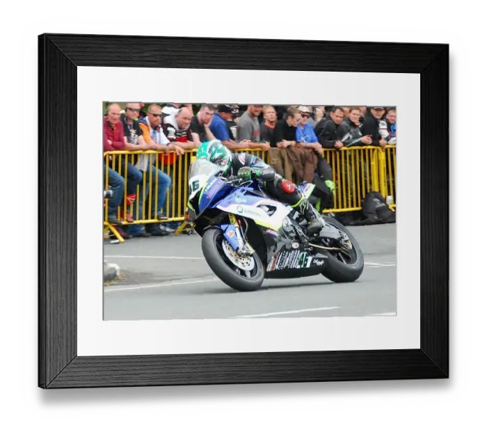 Framed Print : Andrew Dudgeon (BMW) 2018 Superbike TT Framed Print : Andrew Dudgeon (BMW) 2018 Superbike TT