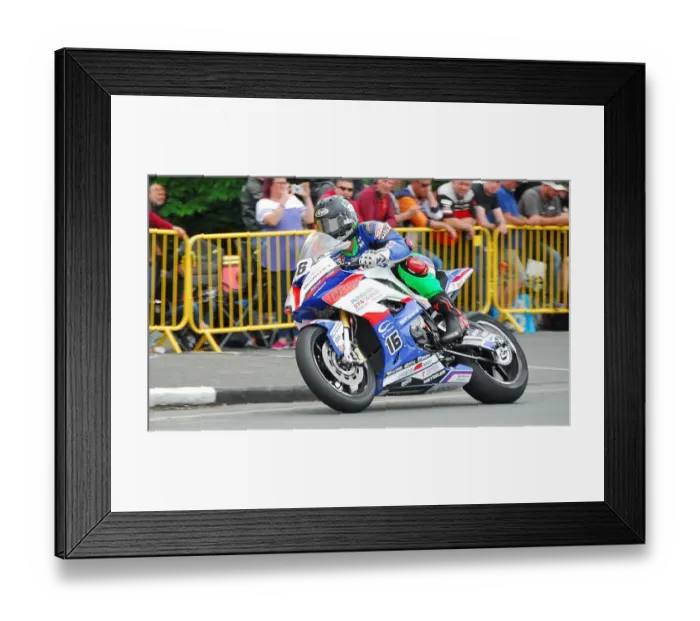 Framed Print : James Coward (BMW) 2018 Superbike TT Framed Print : James Coward (BMW) 2018 Superbike TT