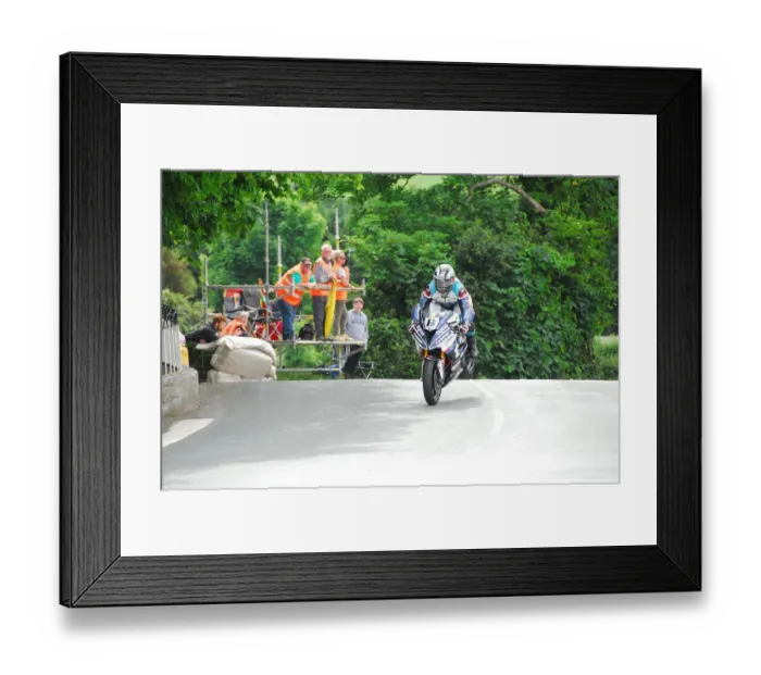 Framed Print : Michael Dunlop (BMW) 2018 Senior TT Framed Print : Michael Dunlop (BMW) 2018 Senior TT