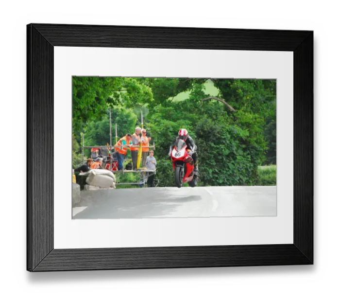 Framed Print : Richard Wilson (Honda) 2018 Senior TT Framed Print : Richard Wilson (Honda) 2018 Senior TT
