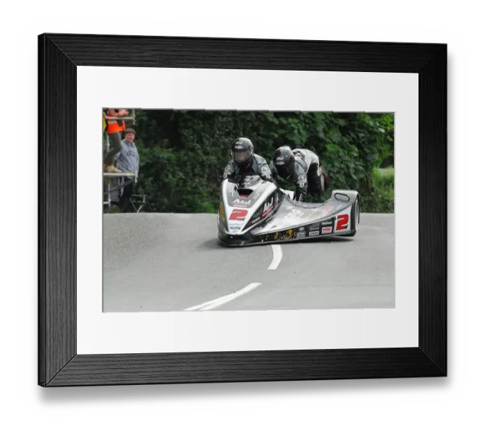 Framed Print : Dave Molyneux & Dan Sayle (Yamaha DMR) 2018 Sidecar TT Framed Print : Dave Molyneux & Dan Sayle (Yamaha DMR) 2018 Sidecar TT