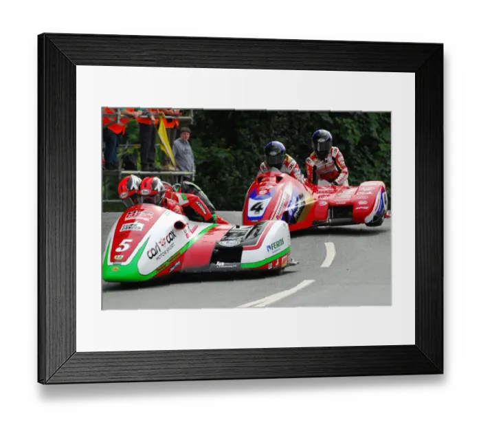 Framed Print : Tim Reeves & Mark Wilkes (Honda) and Alan Founds & Jake Lowther (Yamaha) 2018 Sidecar TT Framed Print : Tim Reeves & Mark Wilkes (Honda) and Alan Founds & Jake Lowther (Yamaha) 2018 Sidecar TT