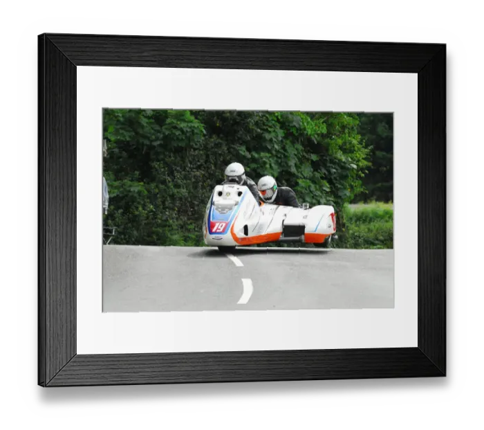 Framed Print : Mike Roscher & Shaun Parker (LCR Suzuki) 2018 Sidecar TT Framed Print : Mike Roscher & Shaun Parker (LCR Suzuki) 2018 Sidecar TT