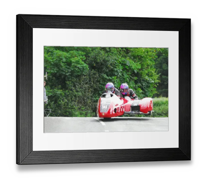 Framed Print : Craig Melvin & Stuart Christian (Suzuki) 2018 Sidecar TT Framed Print : Craig Melvin & Stuart Christian (Suzuki) 2018 Sidecar TT