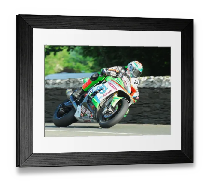 Framed Print : James Hillier (Kawasaki) 2018 Superbike TT Framed Print : James Hillier (Kawasaki) 2018 Superbike TT